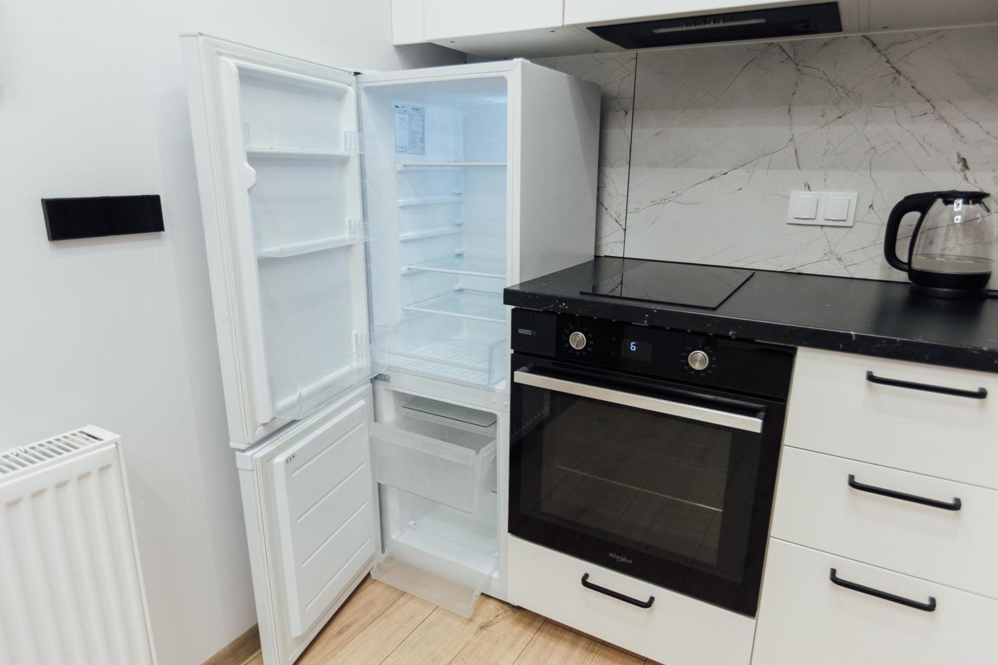 Apartment Petrovdom In Warsaw, Rc Bliska Wola Tower