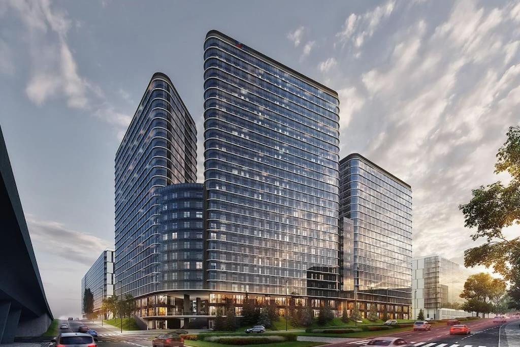 Petrovdom In Warsaw, Rc Bliska Wola Tower Apartment *